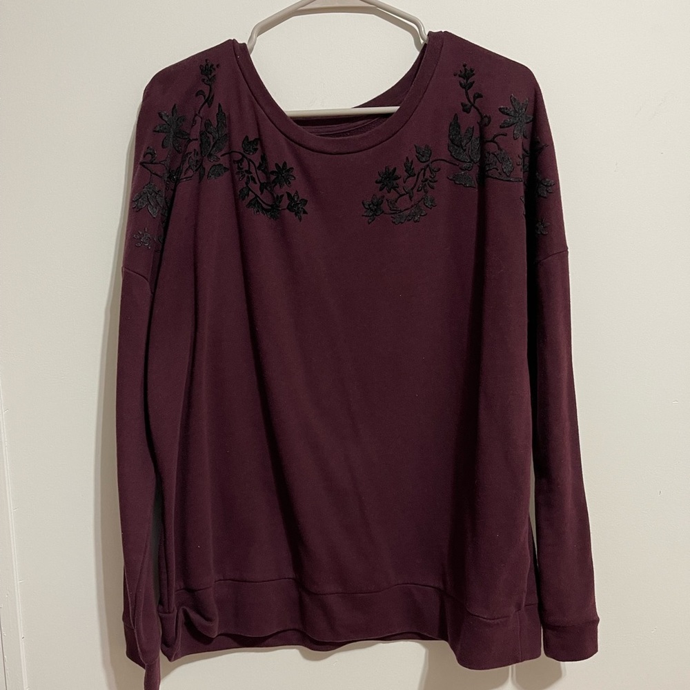 Women’s sweatshirt